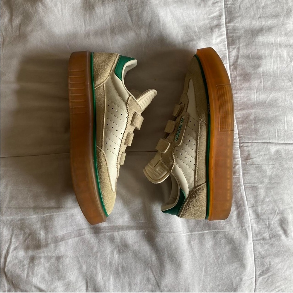 Adidas - Picture 2 of 5